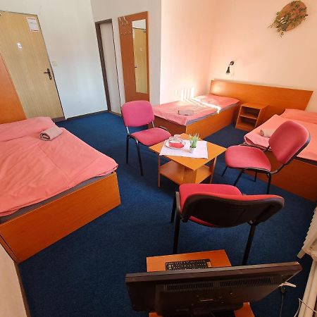 Penzion Olympia Banská Bystrica Dış mekan fotoğraf