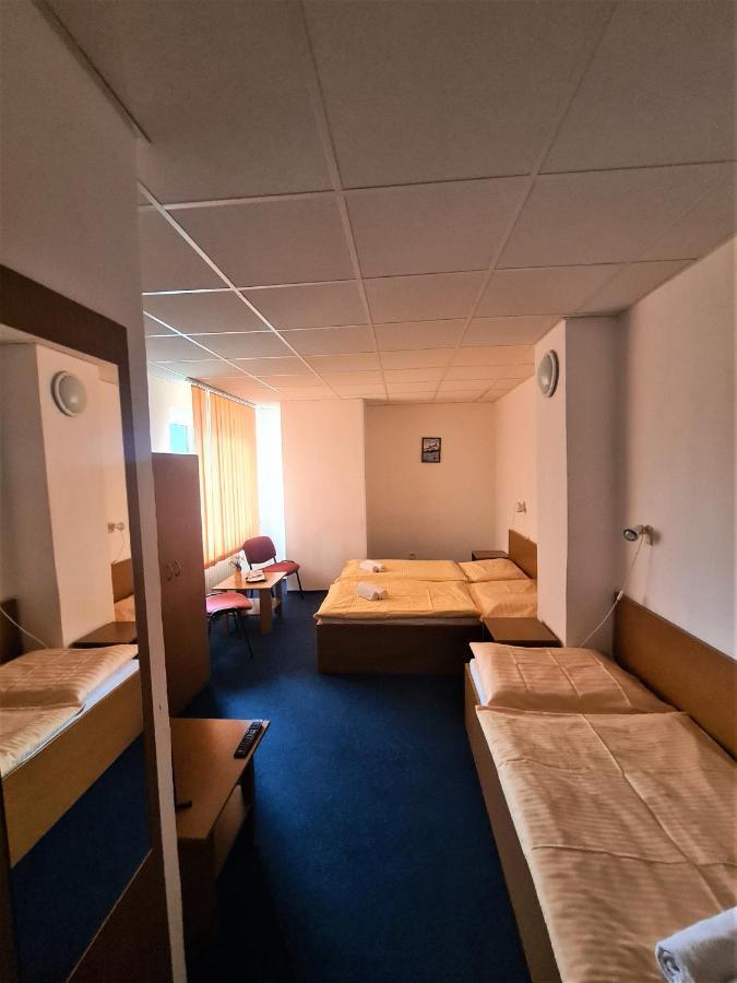Penzion Olympia Banská Bystrica Dış mekan fotoğraf