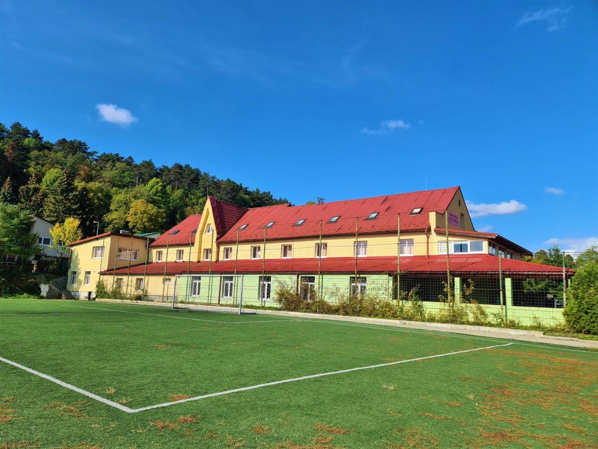 Penzion Olympia Banská Bystrica Dış mekan fotoğraf