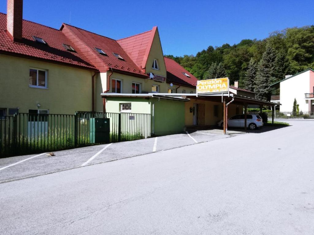 Penzion Olympia Banská Bystrica Dış mekan fotoğraf