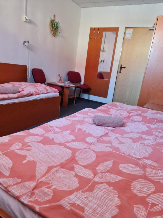 Penzion Olympia Banská Bystrica Dış mekan fotoğraf