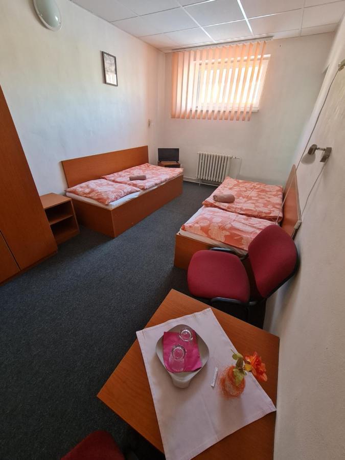 Penzion Olympia Banská Bystrica Dış mekan fotoğraf