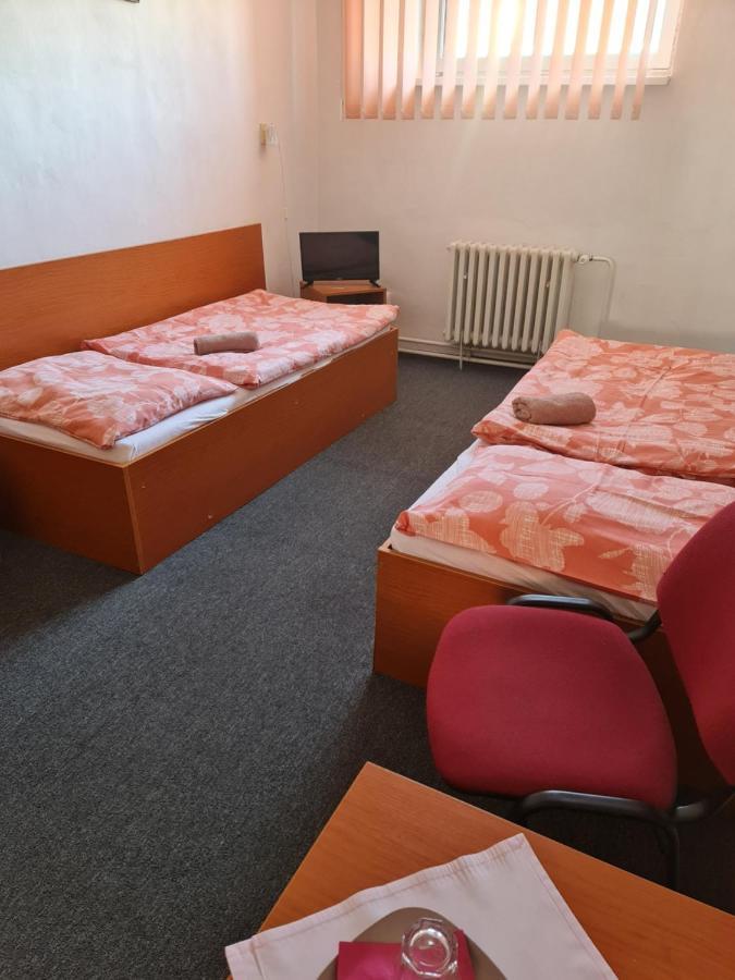 Penzion Olympia Banská Bystrica Dış mekan fotoğraf