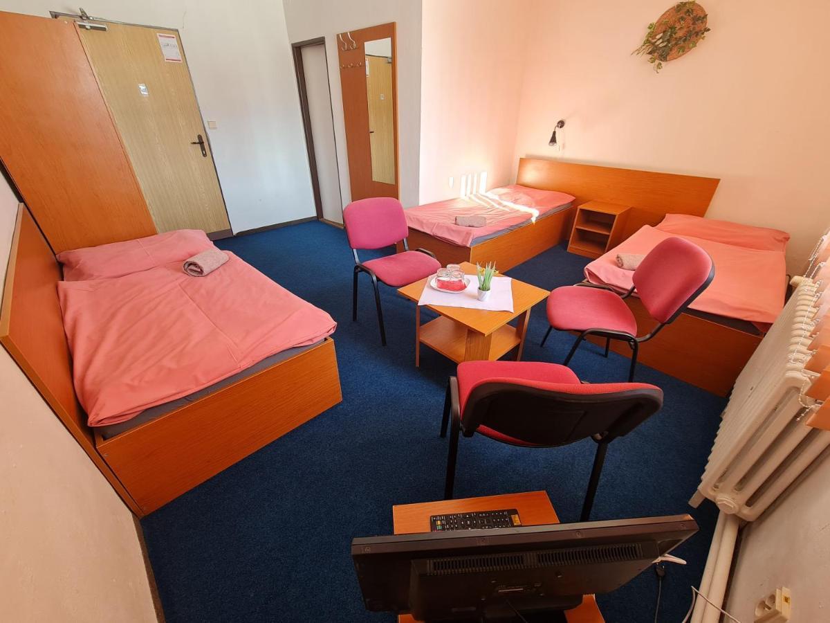 Penzion Olympia Banská Bystrica Dış mekan fotoğraf