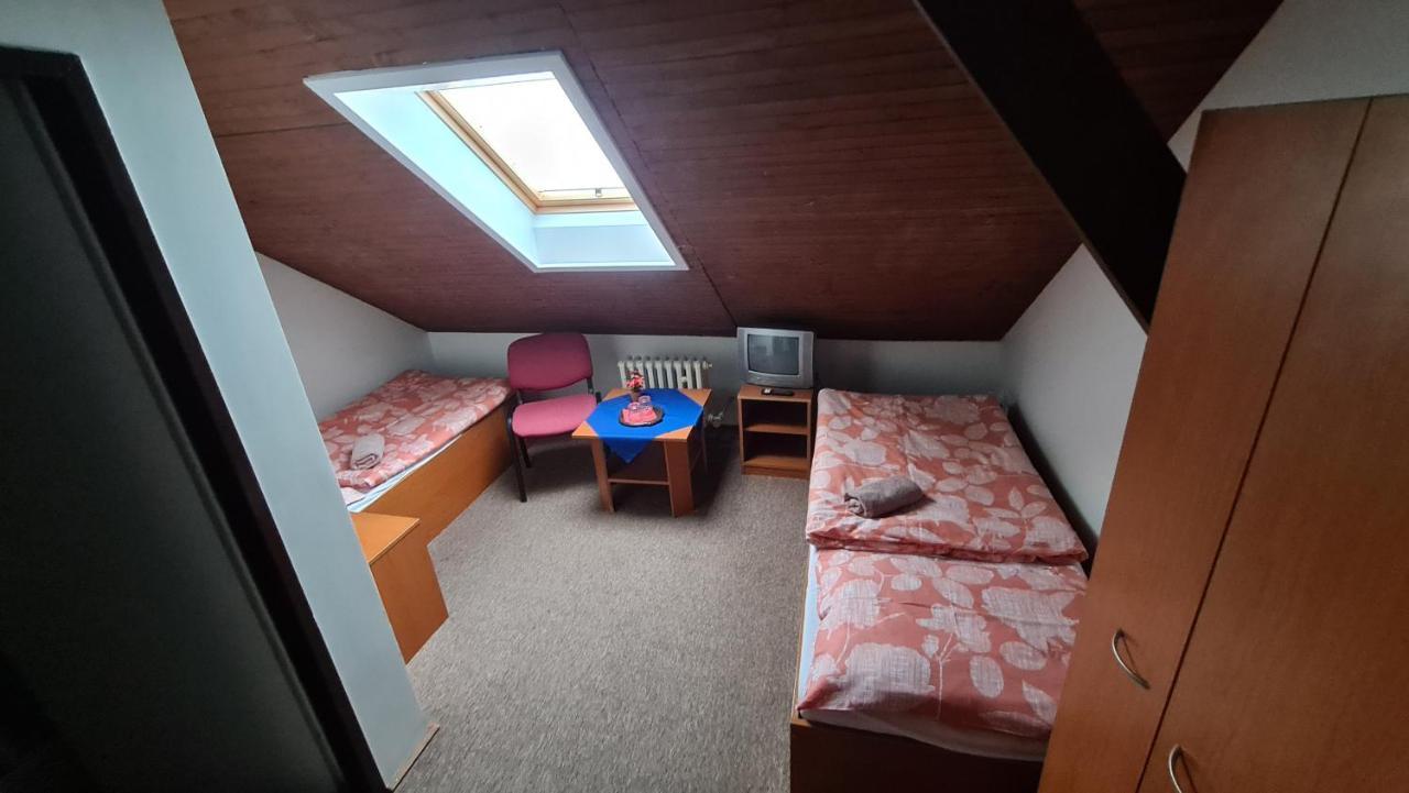 Penzion Olympia Banská Bystrica Dış mekan fotoğraf